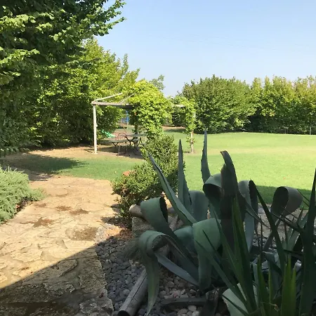 卡伯格兰恩住宿加早餐旅馆 招待所 Pernumia